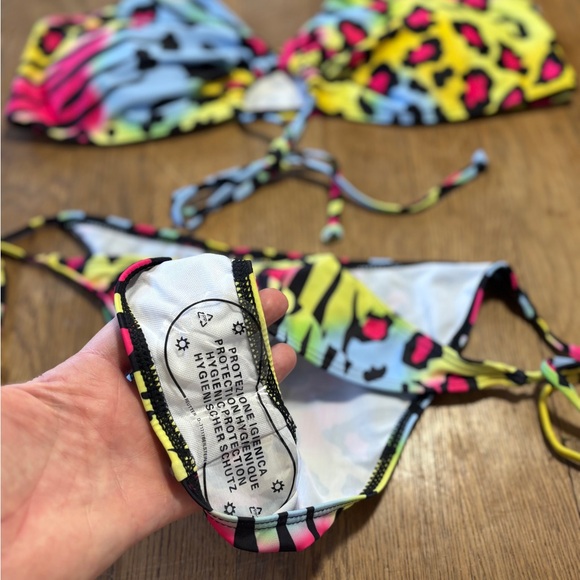 New Colorful Animal Print String Bikini Set Both Size XL Adjustable Top - Picture 4 of 6